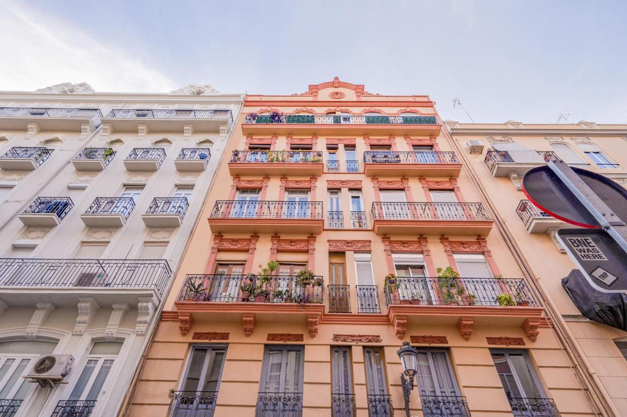 Oyo Guest House Ruzafa Valencia Eksteriør billede