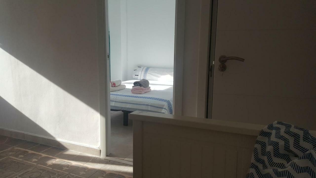 Oyo Guest House Ruzafa Valencia Eksteriør billede