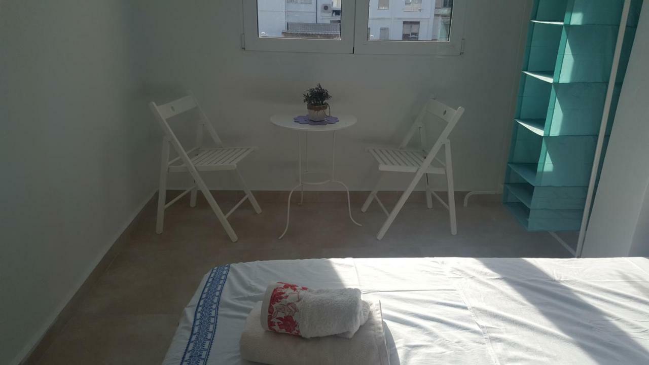 Oyo Guest House Ruzafa Valencia Eksteriør billede