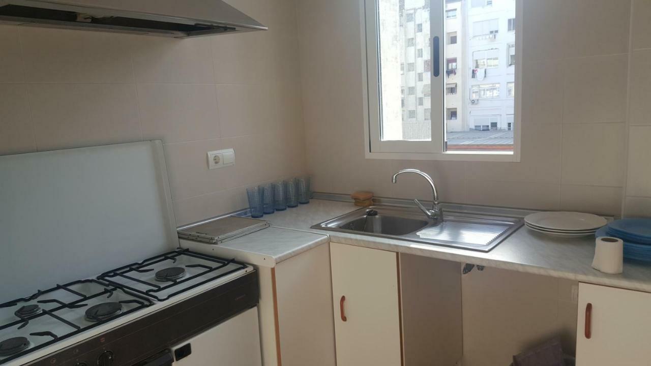 Oyo Guest House Ruzafa Valencia Eksteriør billede