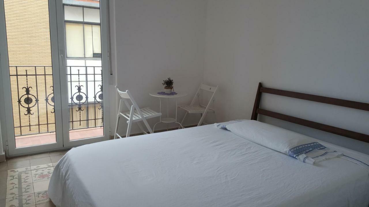 Oyo Guest House Ruzafa Valencia Eksteriør billede