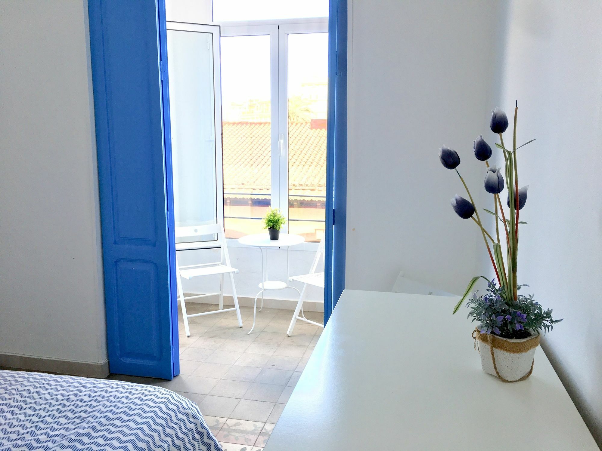 Oyo Guest House Ruzafa Valencia Eksteriør billede